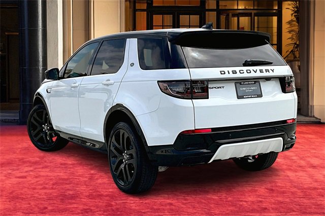 2025 Land Rover Discovery Sport Dynamic SE photo 2