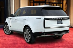 2025 Land Rover Range Rover P530 SE SUV