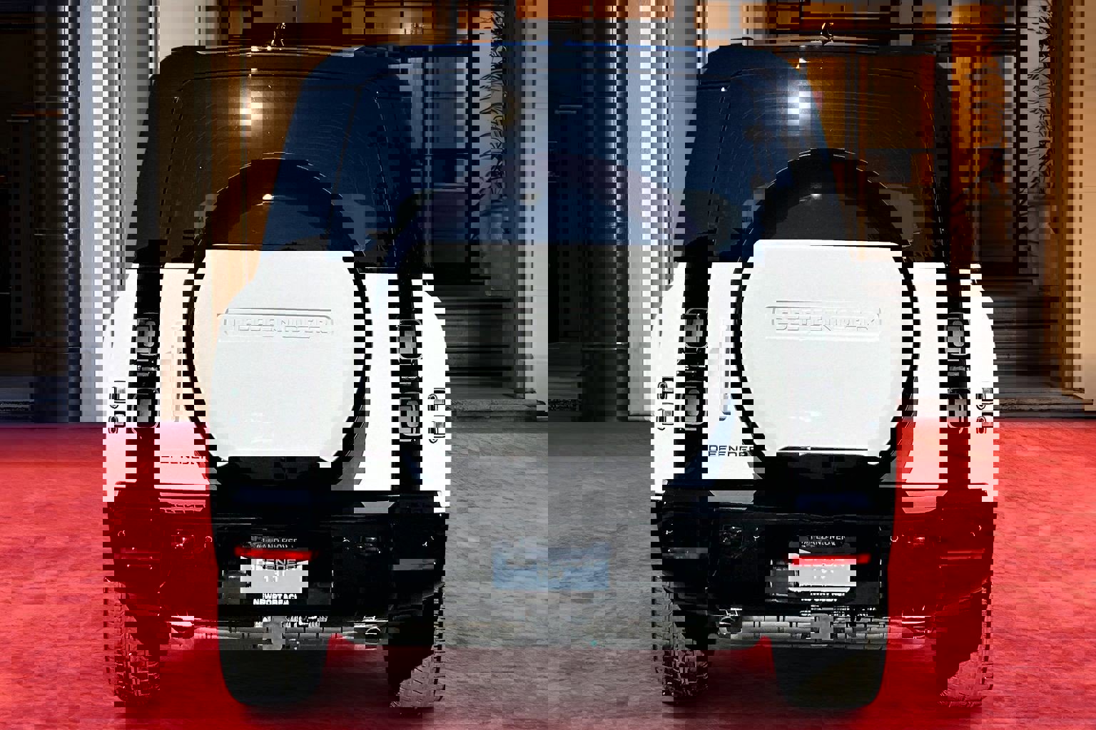 2026 Land Rover Defender 130 X-Dynamic SE photo 4