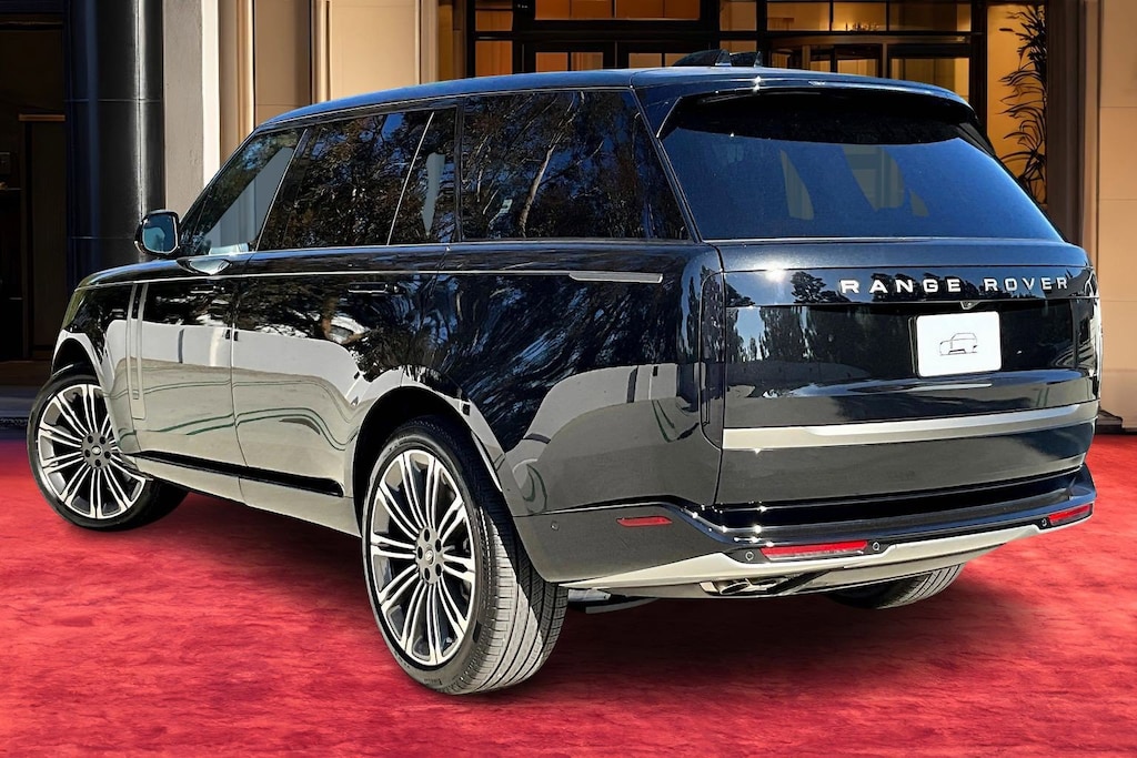 New 2025 Land Rover Range Rover P530 SE 7 Seat SUV