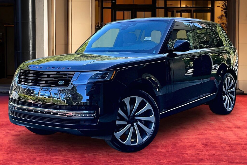 New 2026 Land Rover Range Rover P530 SE SUV