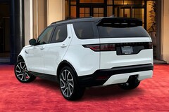 2025 Land Rover Discovery P360 Dynamic SE SUV
