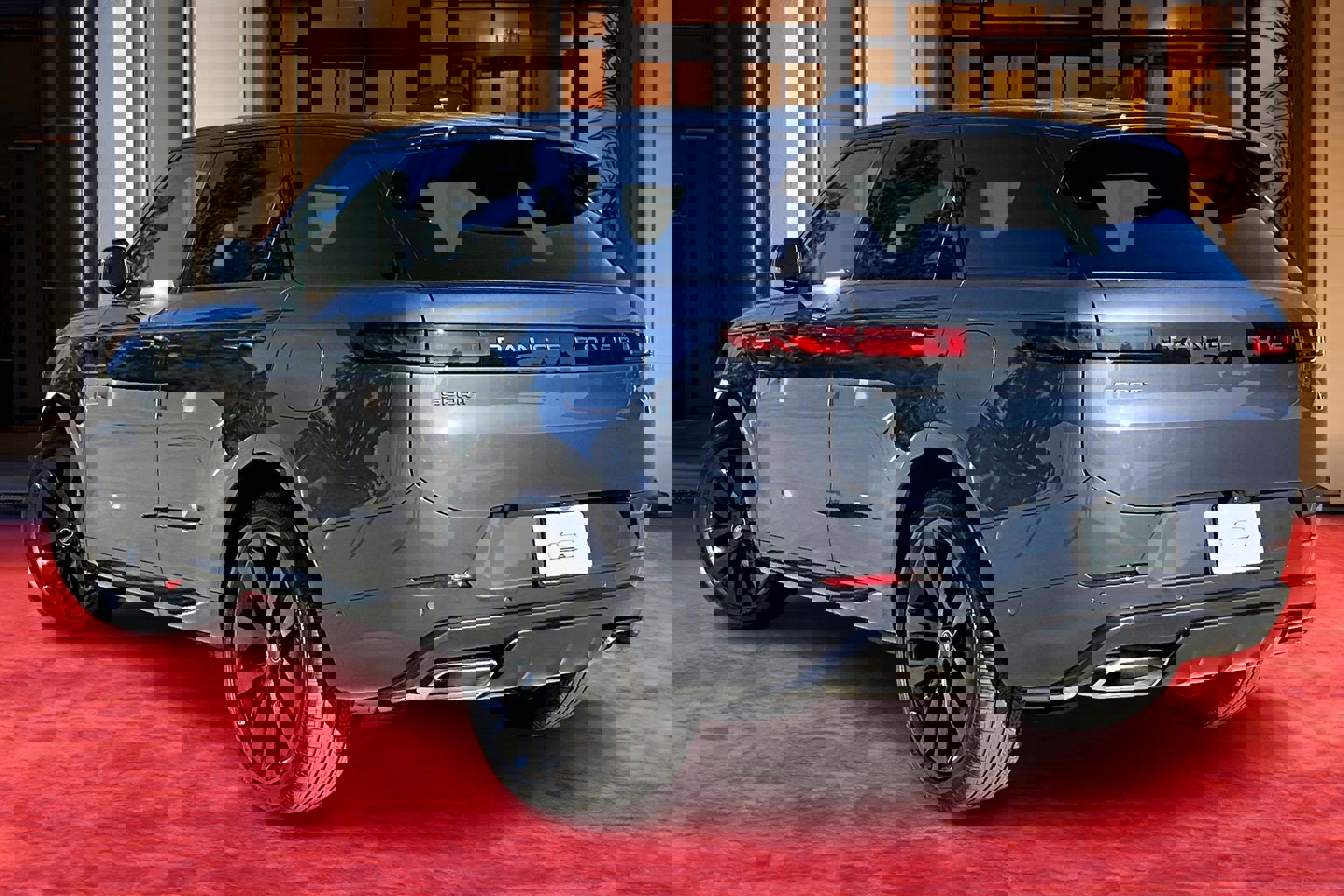 2025 Land Rover Range Rover Sport SE photo 2