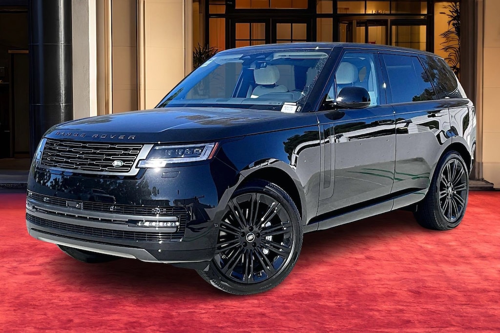 New 2025 Land Rover Range Rover P400 SE SUV