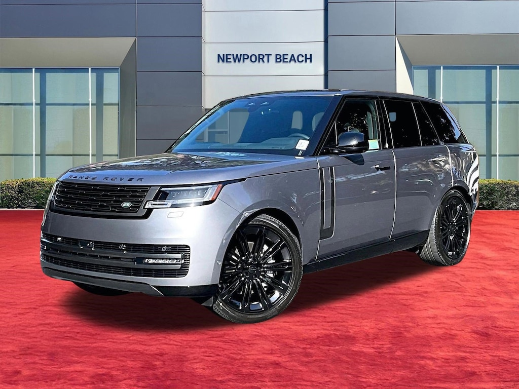 New 2026 Land Rover Range Rover P400 SE SUV