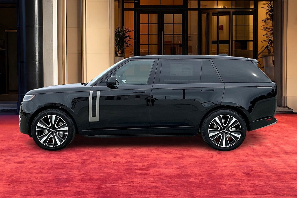 New 2025 Land Rover Range Rover P530 SE 7 Seat SUV