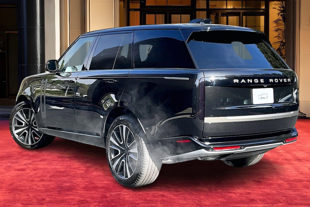 New 2026 Land Rover Range Rover P530 SE SUV