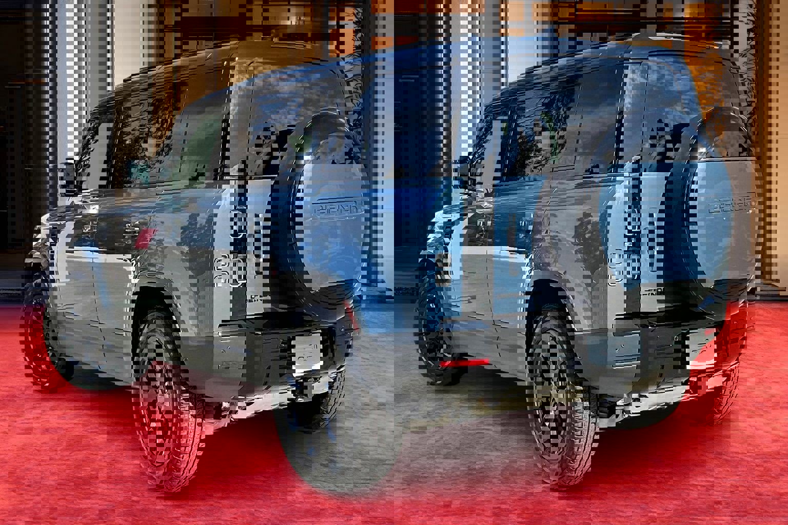 2026 Land Rover Defender 110 S photo 2