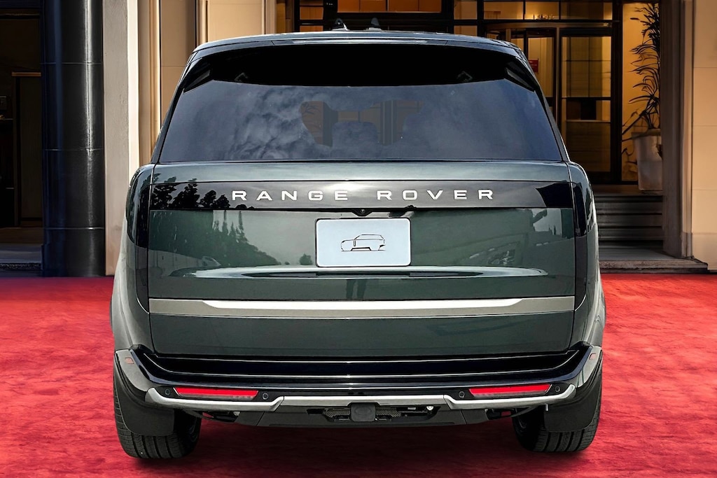 New 2025 Land Rover Range Rover P400 SE 7 Seat SUV