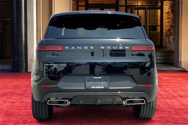 2025 Land Rover Range Rover Sport P360 SE photo 3