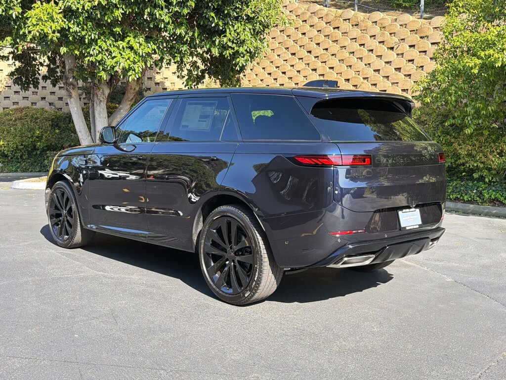 New 2026 Land Rover Range Rover Sport P400 Dynamic SE SUV