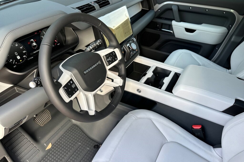 New 2026 Land Rover Defender 110 X-Dynamic SE SUV