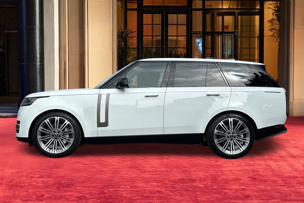 New 2025 Land Rover Range Rover P530 SE SUV