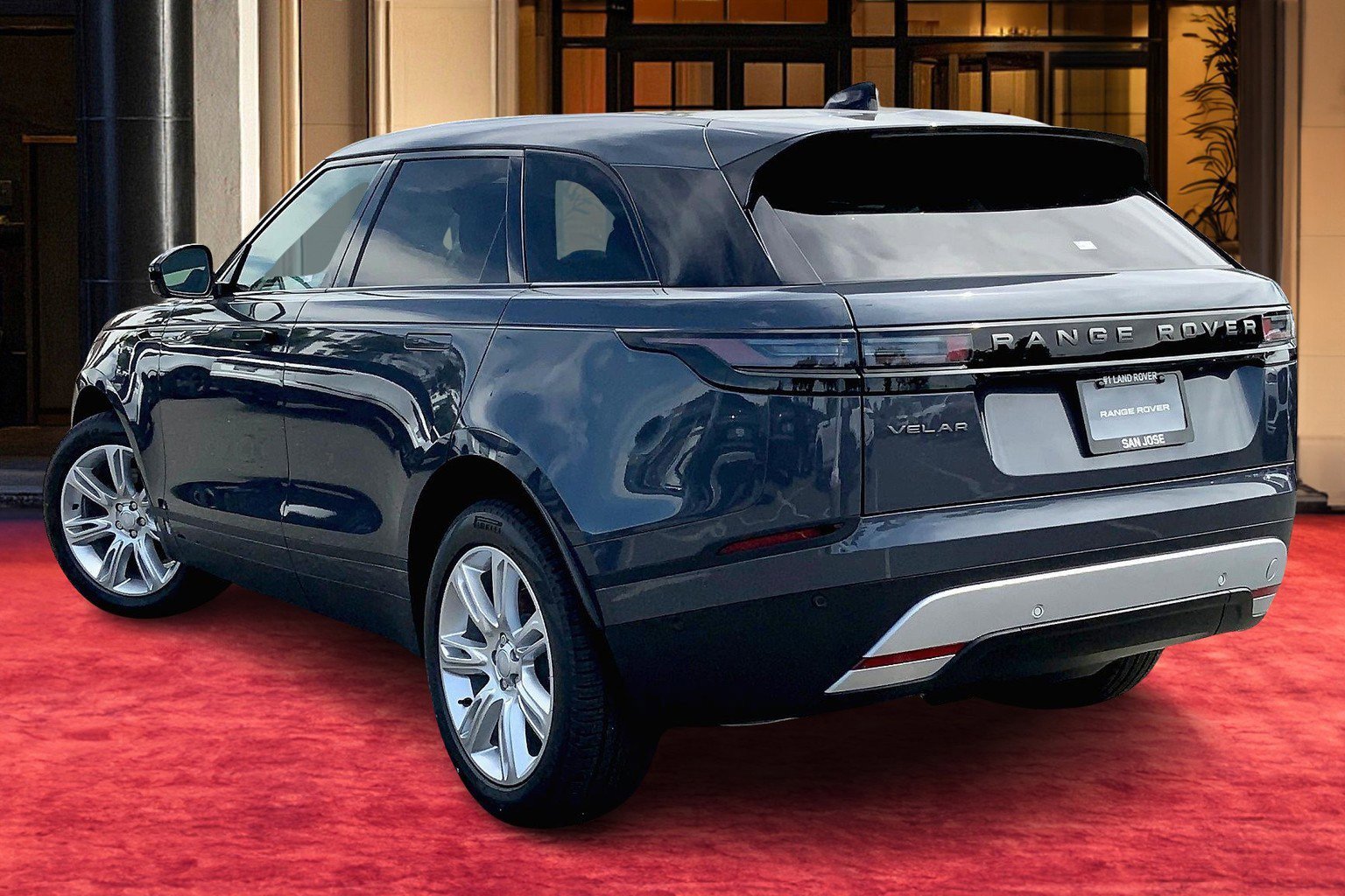 2025 Land Rover Range Rover Velar P250 S photo 3