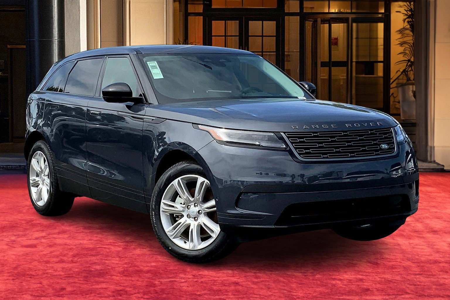 2025 Land Rover Range Rover Velar P250 S photo 2