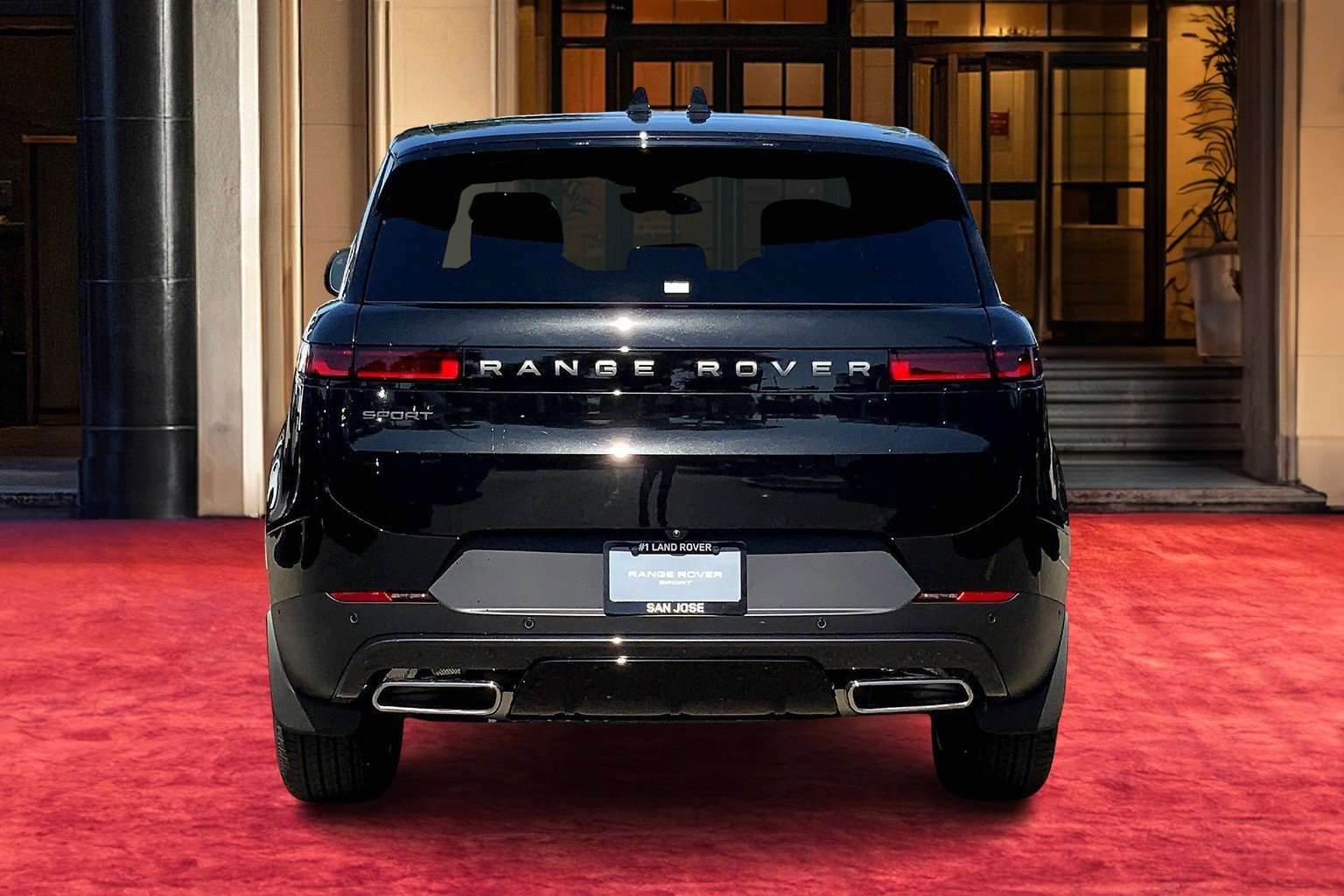 2025 Land Rover Range Rover Sport P360 S photo 4