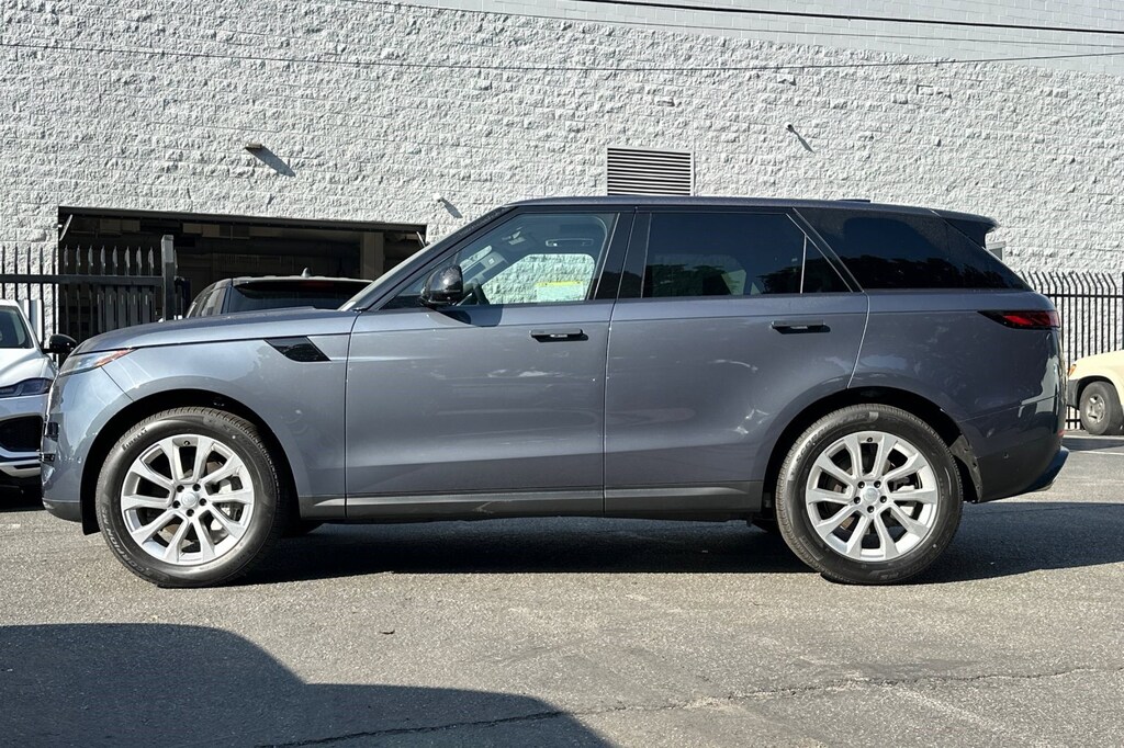 New 2025 Land Rover Range Rover Sport P360 SE SUV
