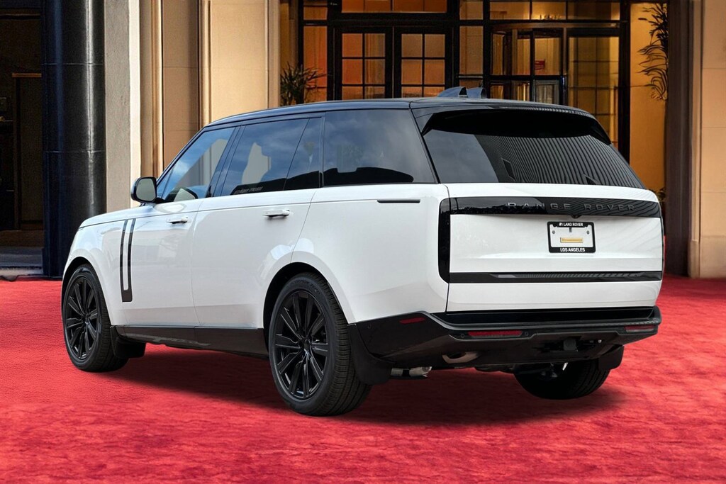 New 2026 Land Rover Range Rover P400 SE 7 Seat SUV