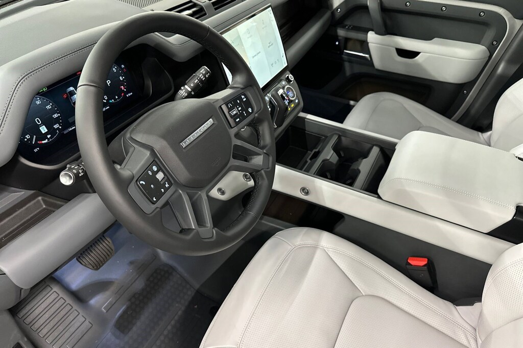 New 2026 Land Rover Defender 110 X-Dynamic SE SUV