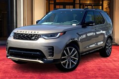 2025 Land Rover Discovery P300 Dynamic SE SUV