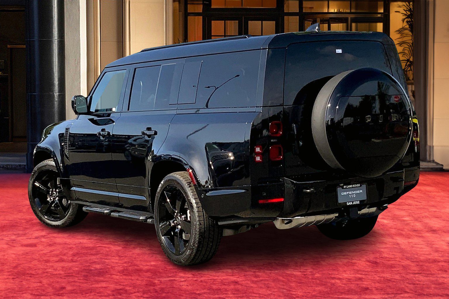 2025 Land Rover Defender 130 X-Dynamic SE photo 3