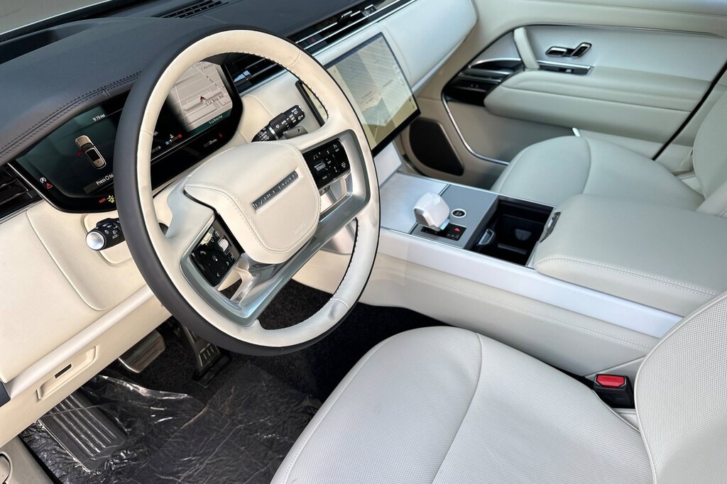 New 2026 Land Rover Range Rover P615 SV SUV