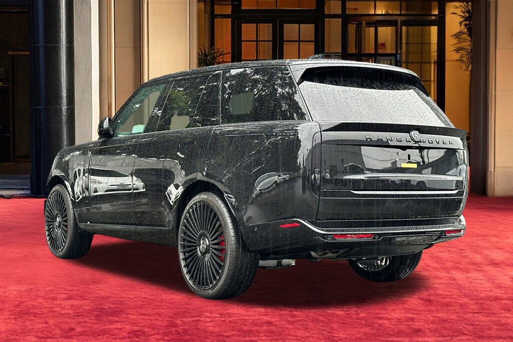 New 2026 Land Rover Range Rover P530 SE SUV