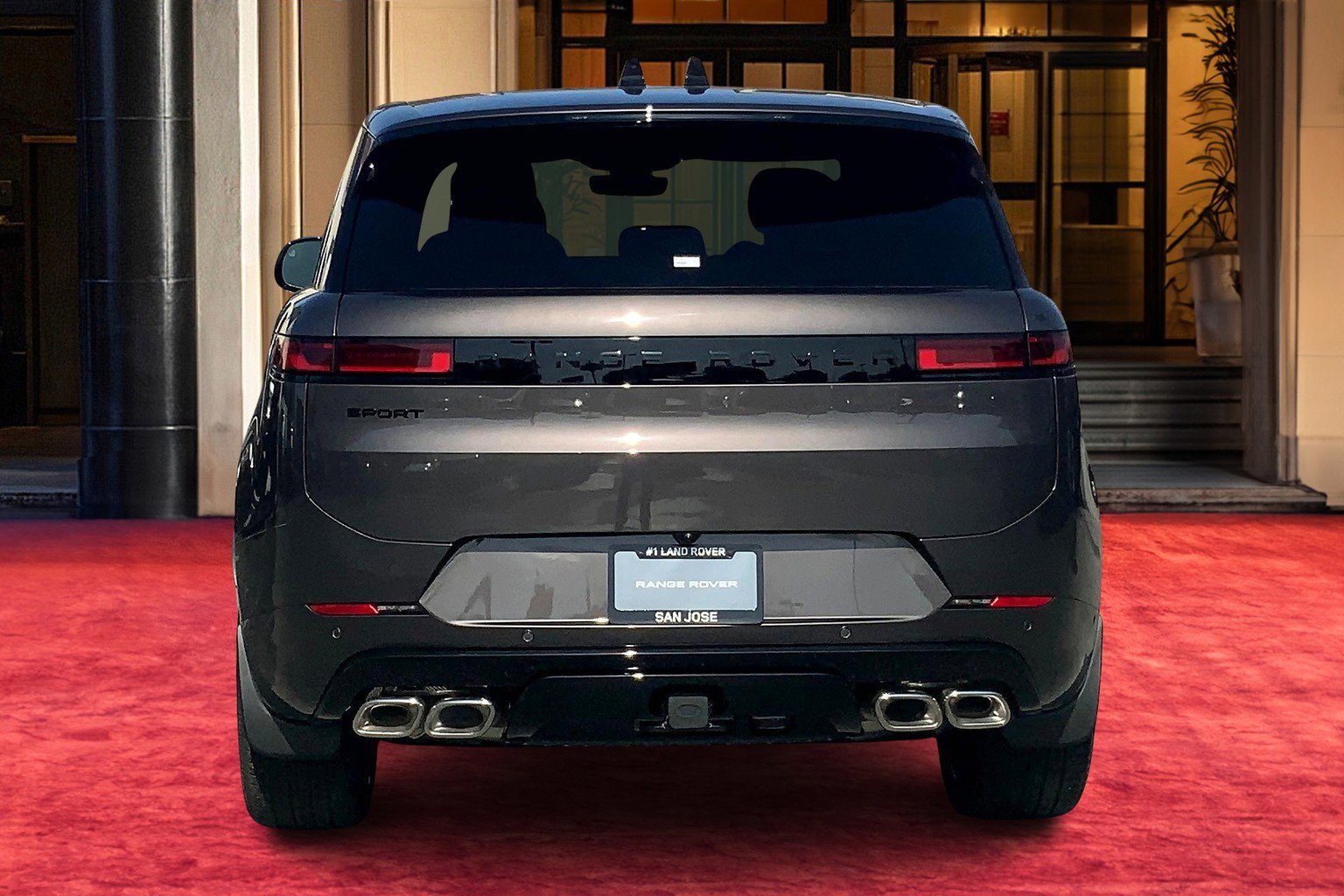 2025 Land Rover Range Rover Sport P530 Dynamic SE photo 2