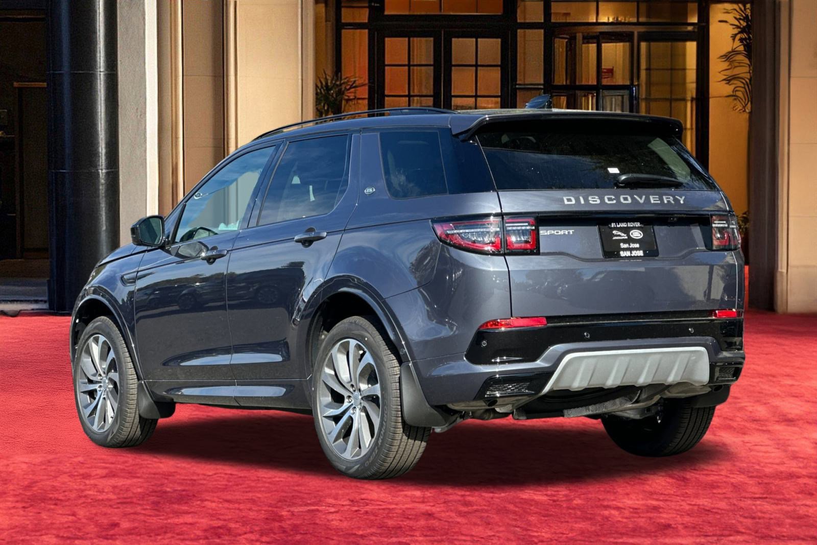 2025 Land Rover Discovery Sport S photo 3