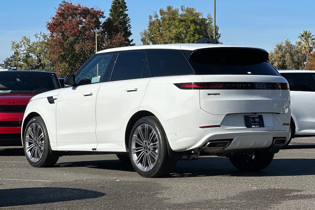 New 2025 Land Rover Range Rover Sport P400 Dynamic SE SUV