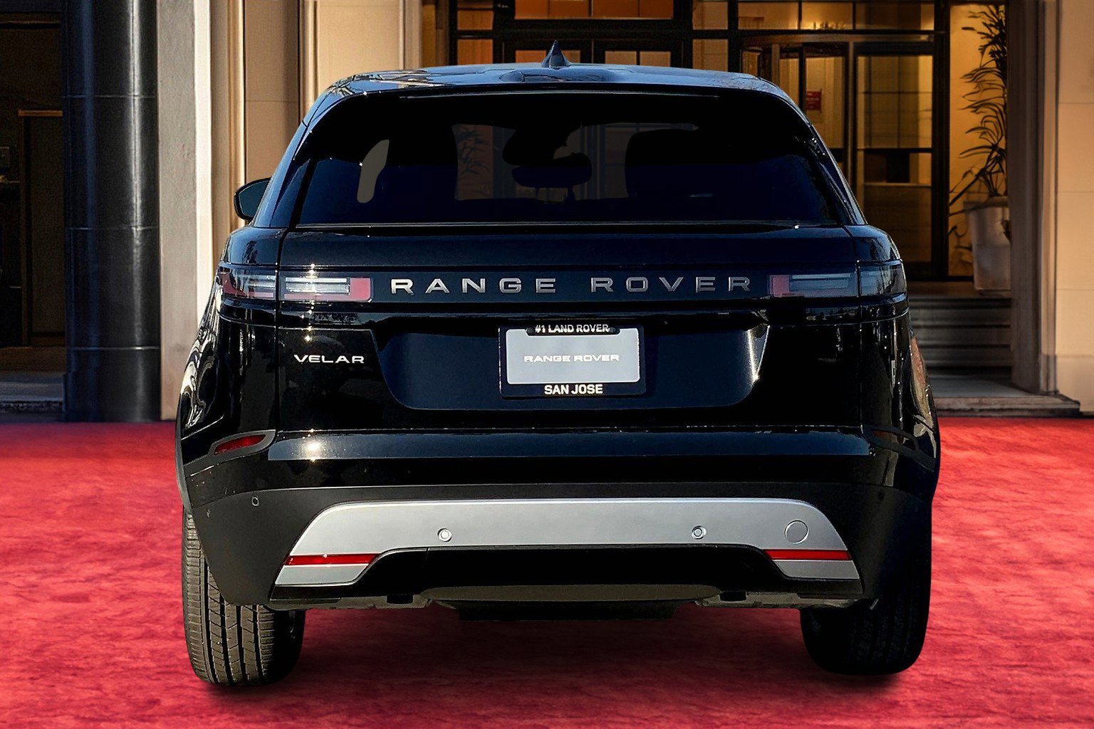2025 Land Rover Range Rover Velar P250 S photo 3