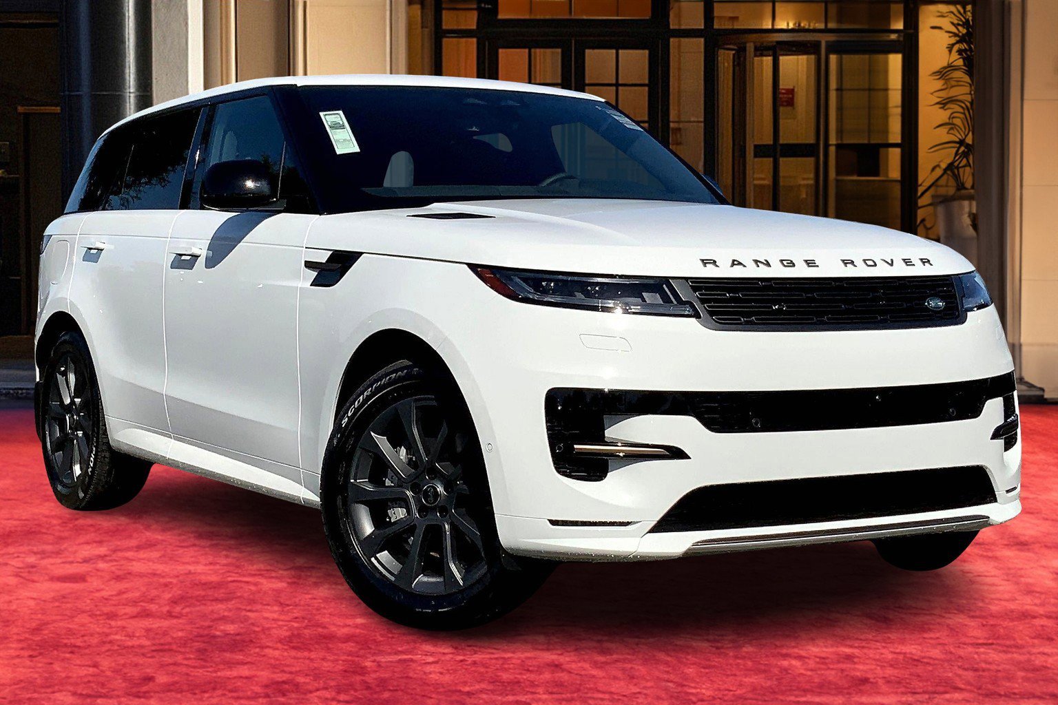 2025 Land Rover Range Rover Sport P400 Dynamic SE photo 2
