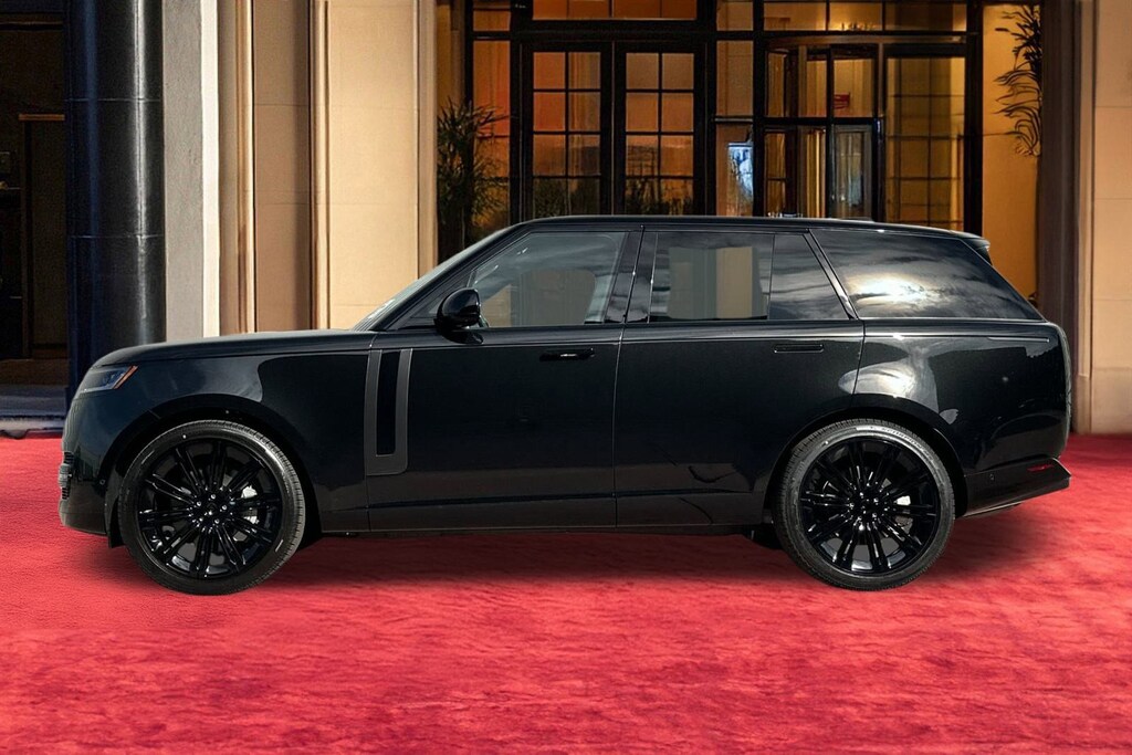 New 2026 Land Rover Range Rover P530 SE SUV
