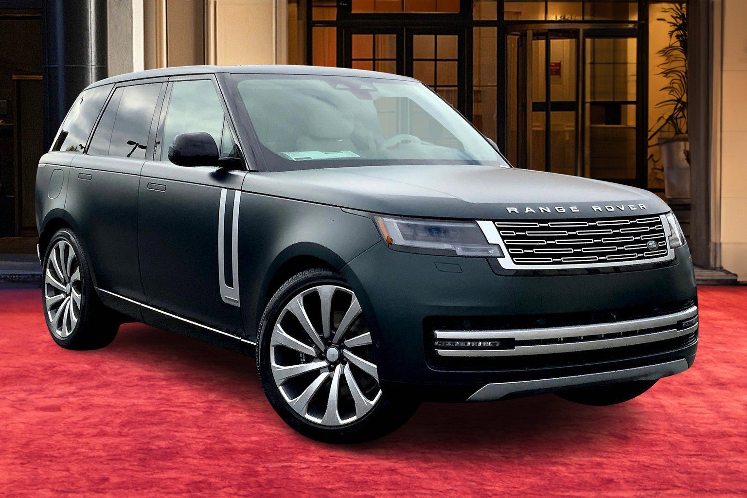 2025 Land Rover Range Rover Autobiography photo 2