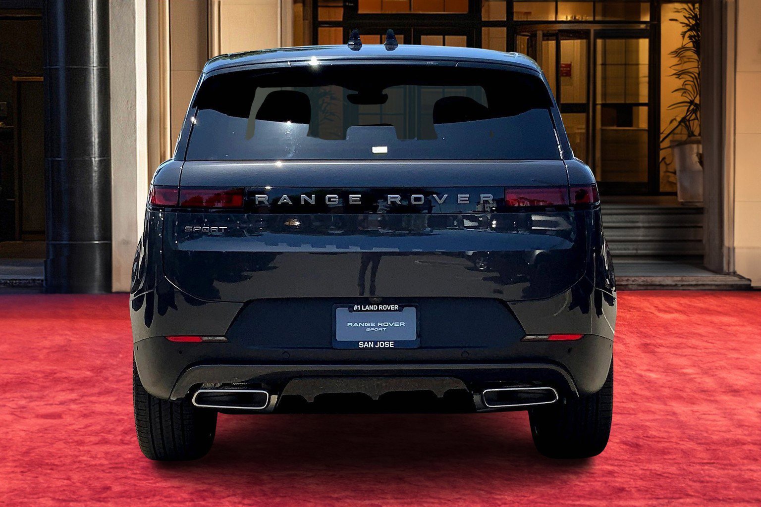 2025 Land Rover Range Rover Sport P360 SE photo 4