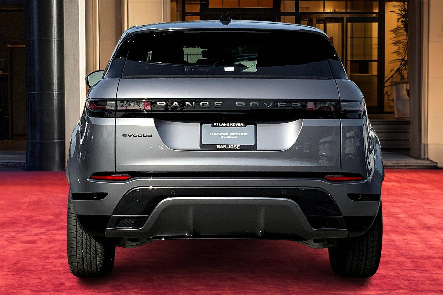 2026 Land Rover Range Rover Evoque Dynamic SE photo 2