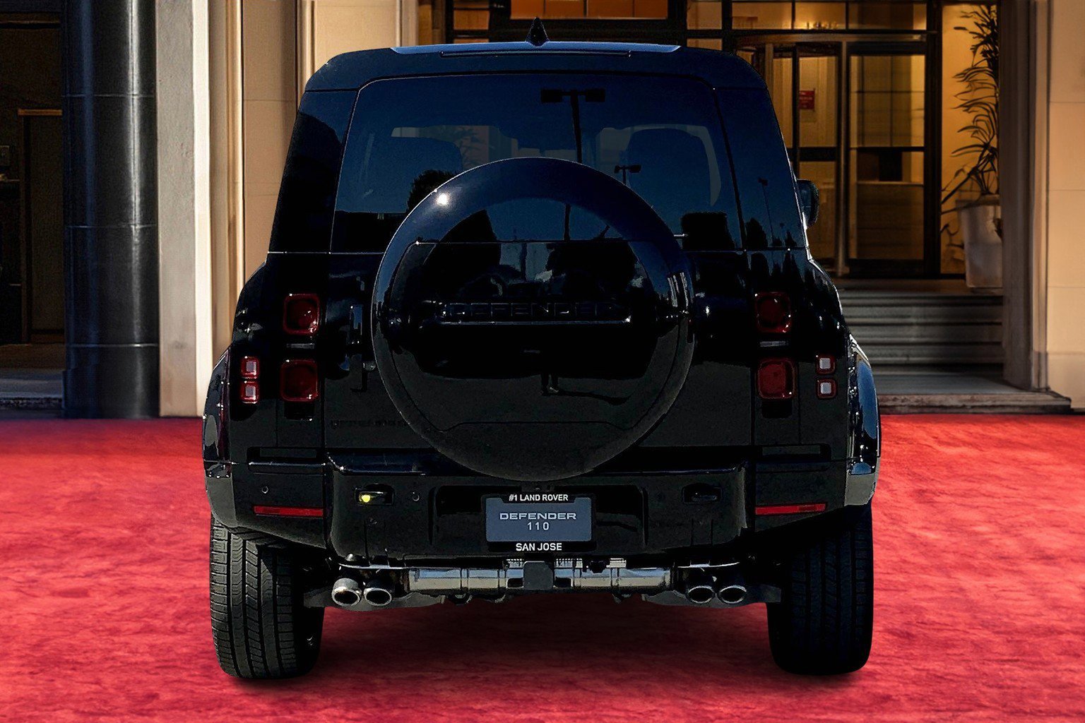2025 Land Rover Defender 110 X-Dynamic SE photo 4