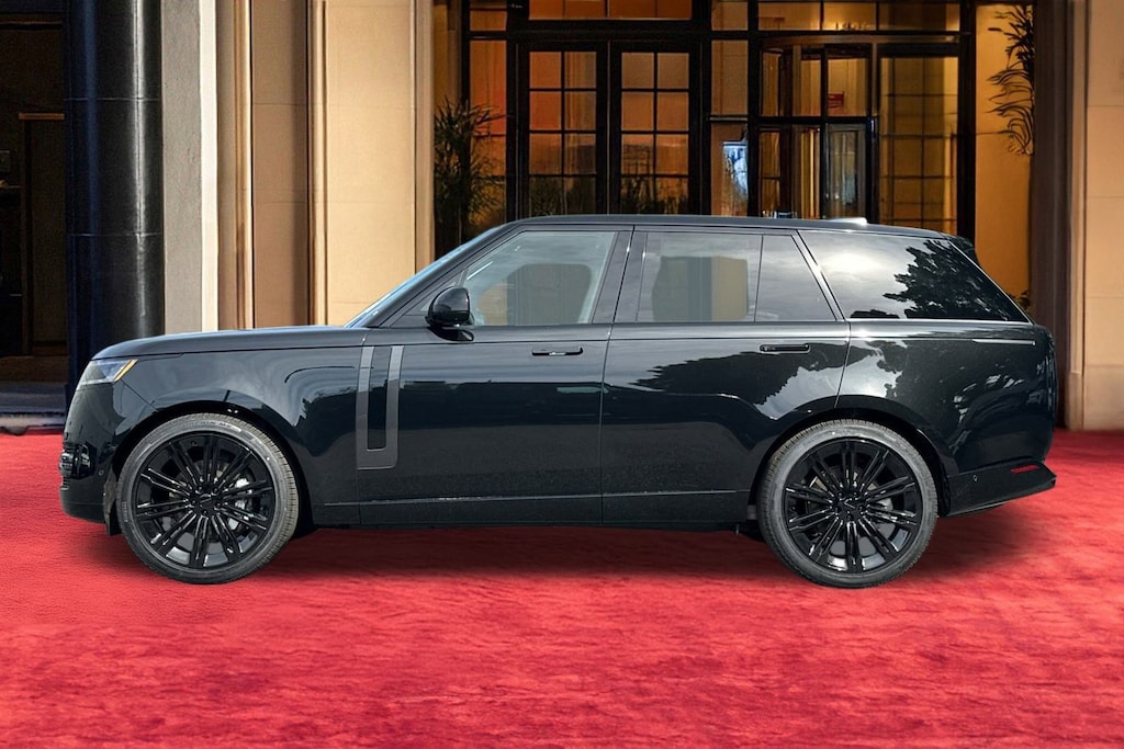 New 2026 Land Rover Range Rover P400 SE SUV