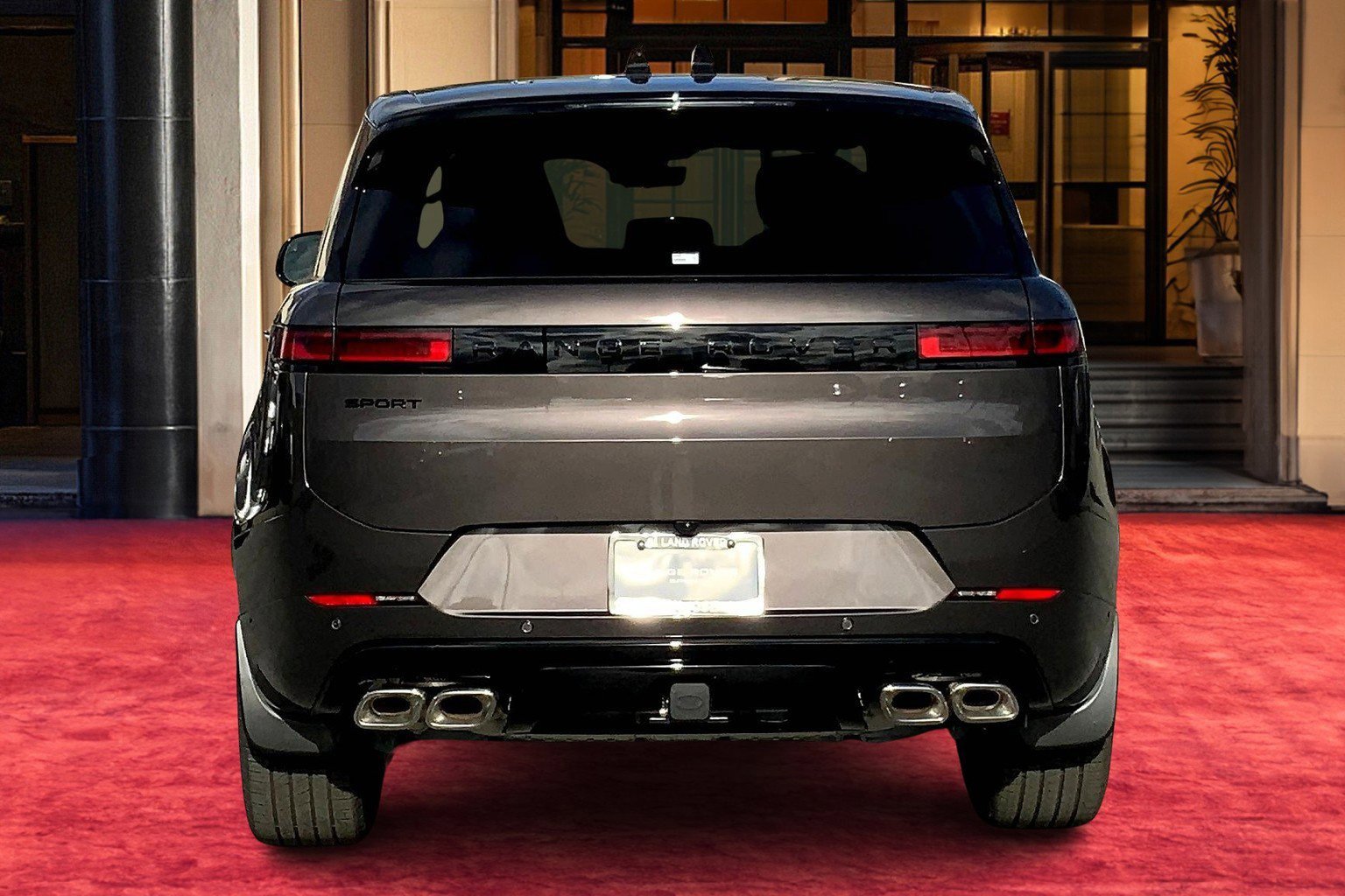 2025 Land Rover Range Rover Sport P530 Autobiography photo 4