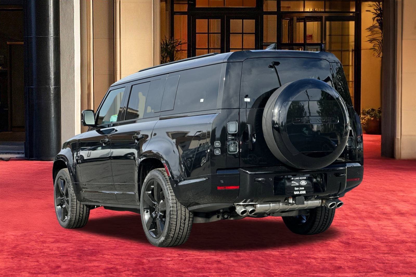 2026 Land Rover Defender 130 V8 photo 3