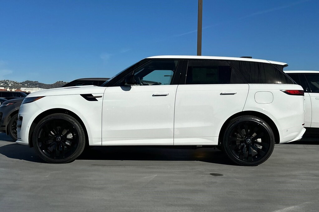 New 2025 Land Rover Range Rover Sport P460 Dynamic SE SUV