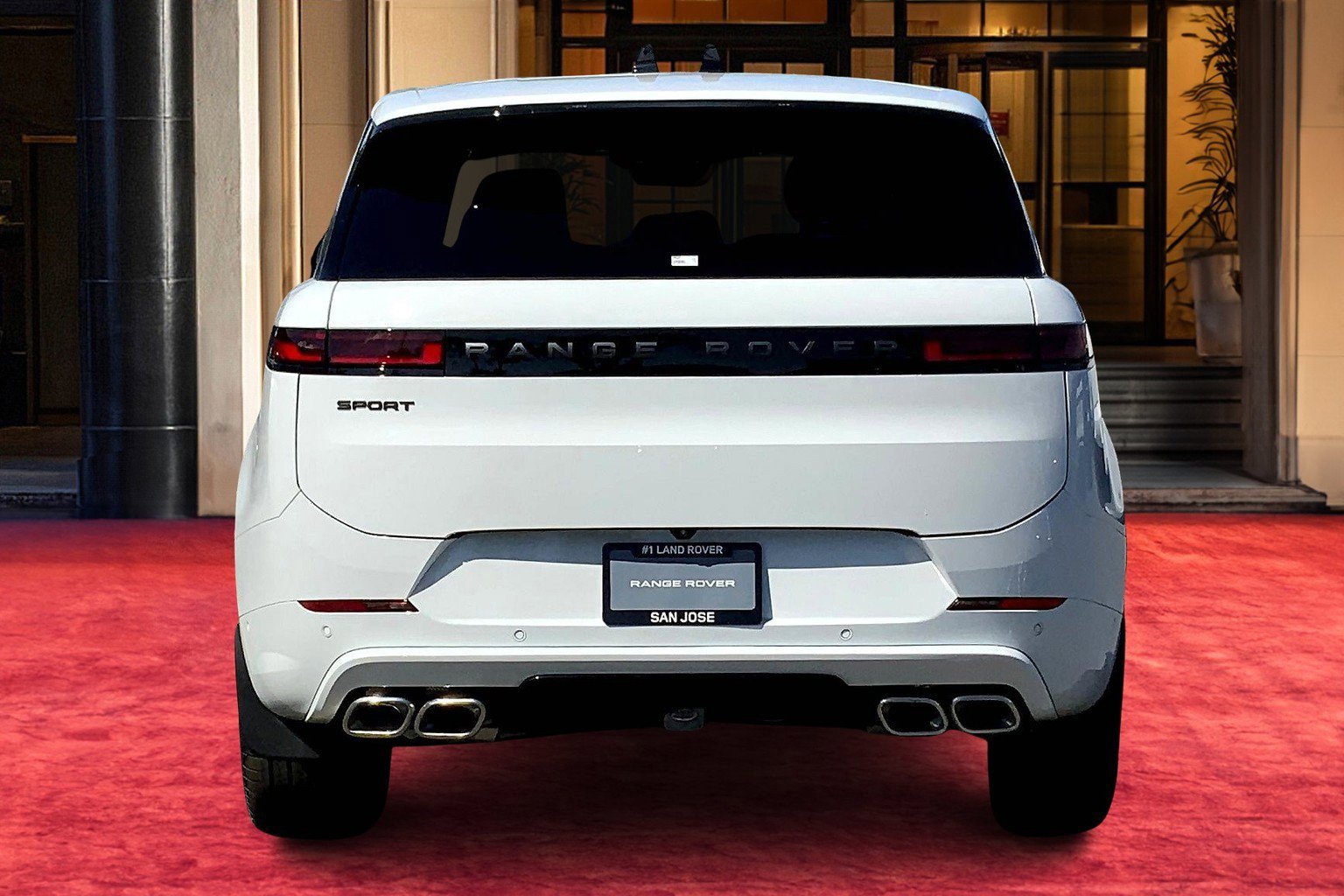 2025 Land Rover Range Rover Sport P530 Dynamic SE photo 4