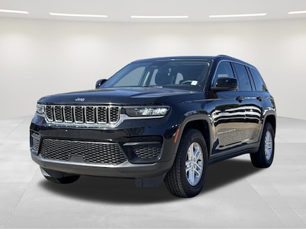 2023 Jeep Grand Cherokee Laredo SUV