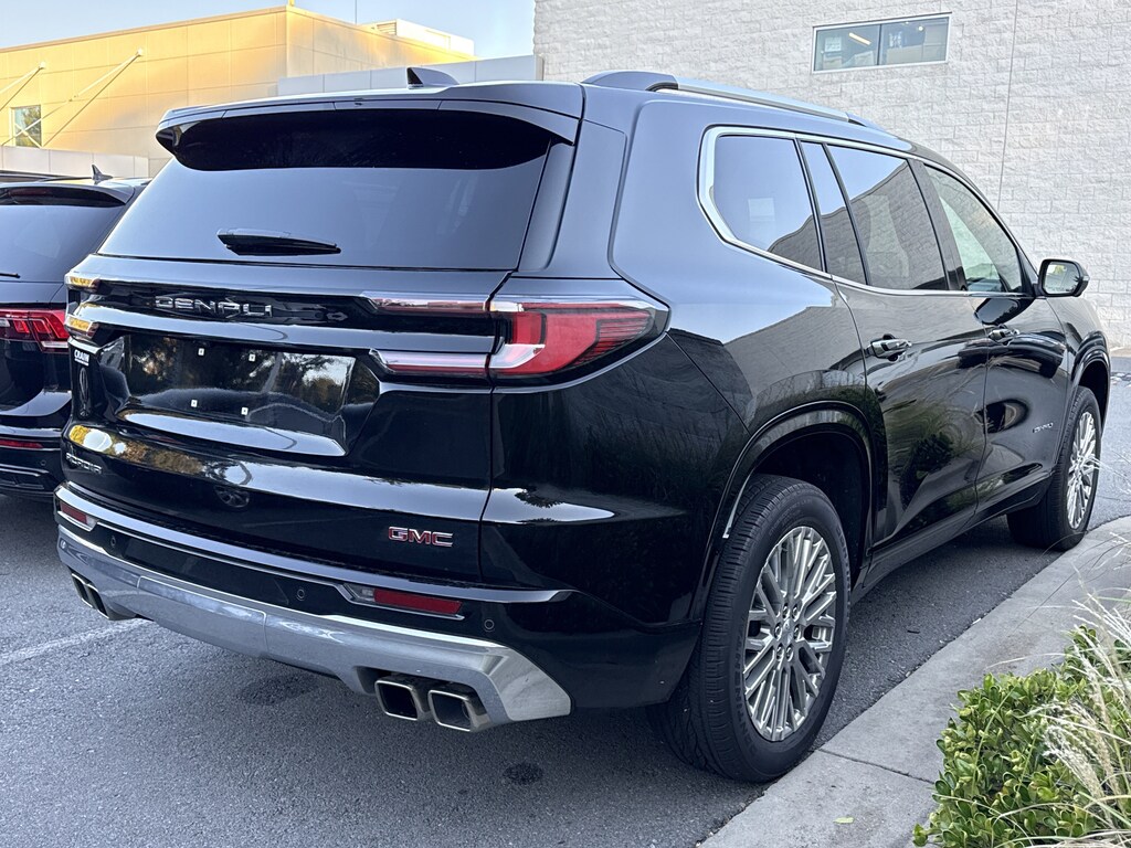 Used 2025 GMC Acadia Denali SUV