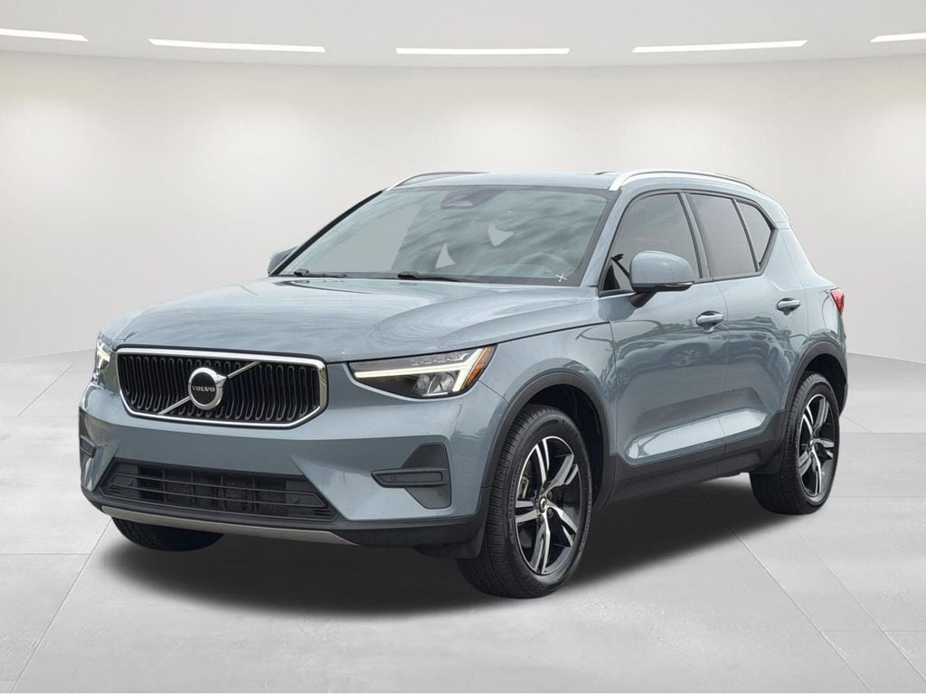 2023 Volvo XC40