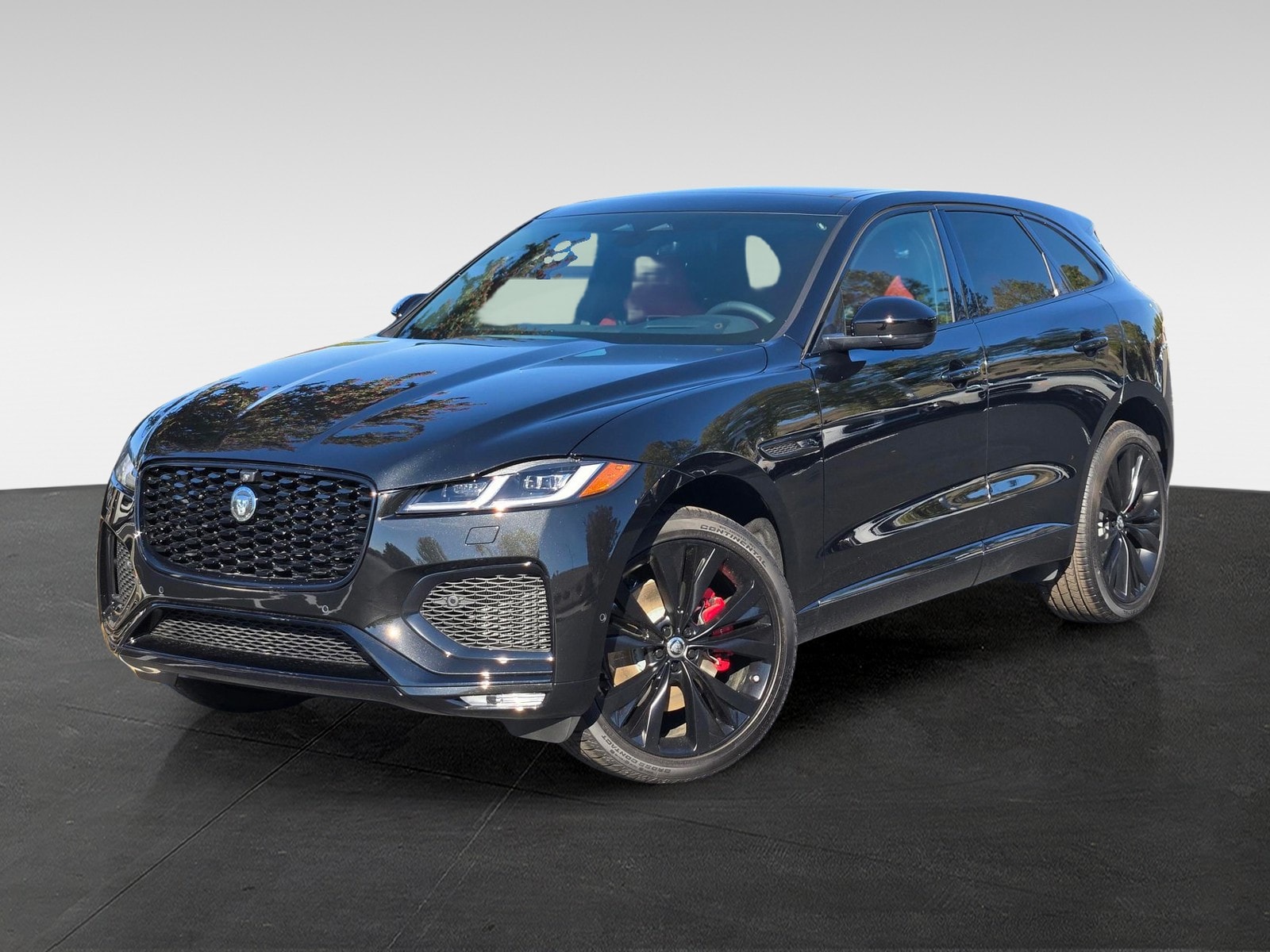 2026 Jaguar F-Pace R-Dynamic S's photo
