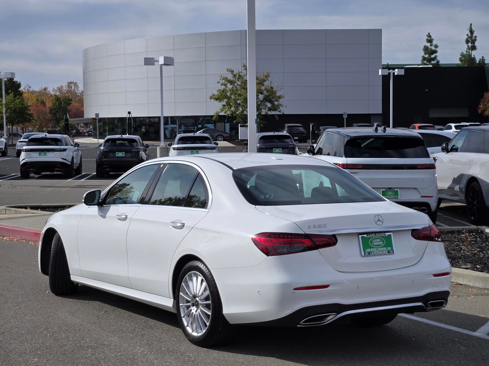 2022 Mercedes Benz E 350 Sedan photo 4