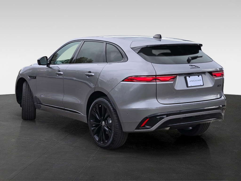 New 2026 Jaguar F-PACE 250PS R-Dynamic S SUV