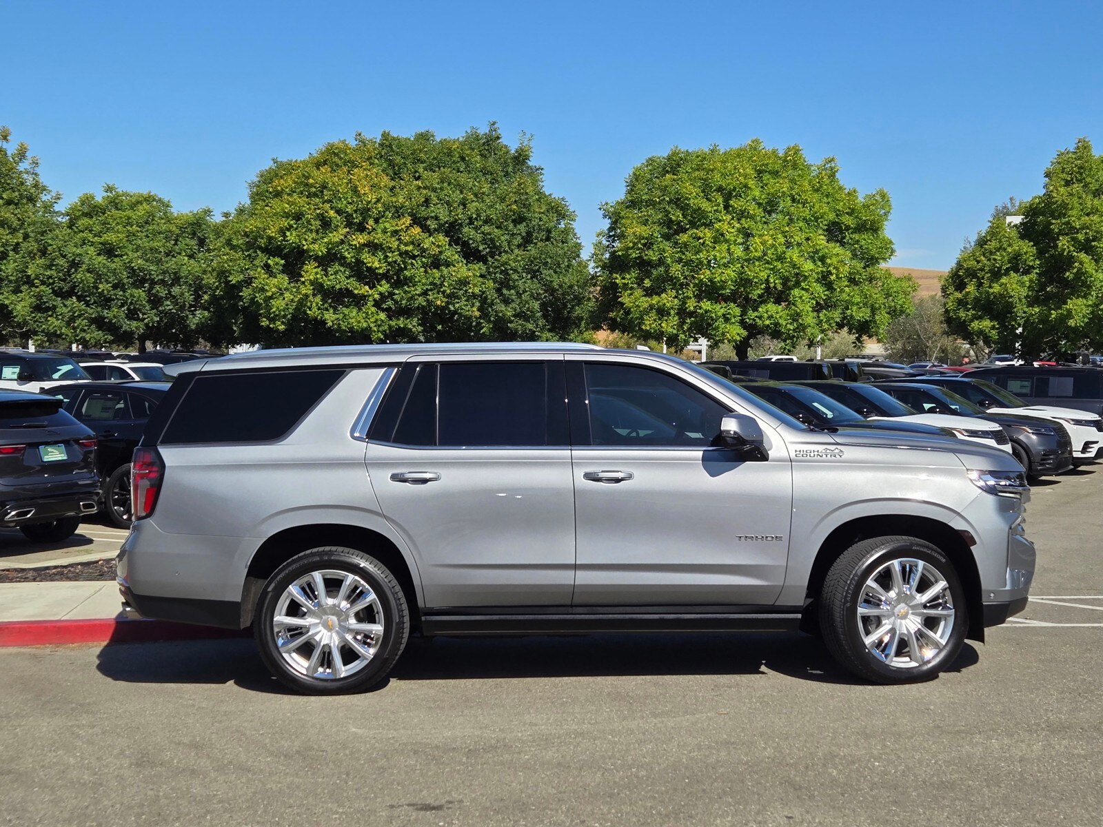 2024 Chevrolet Tahoe High Country photo 2