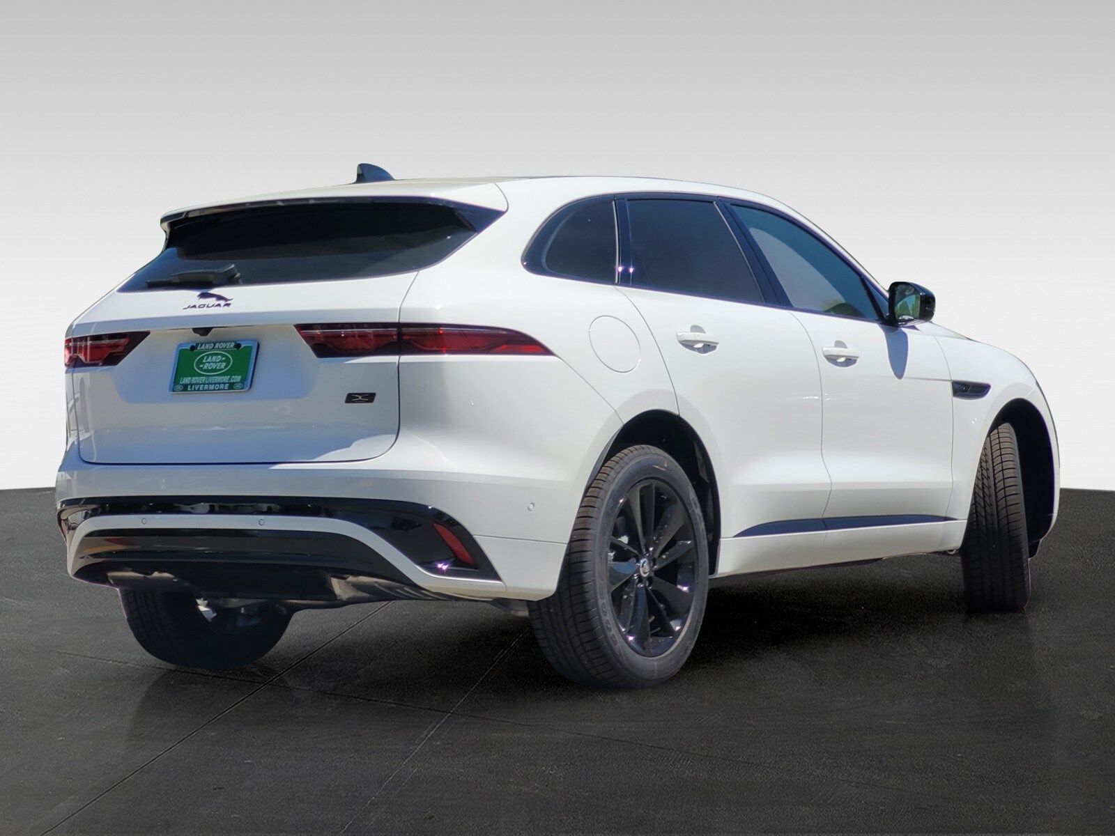 2026 Jaguar F-PACE P250 R-Dynamic S photo 3